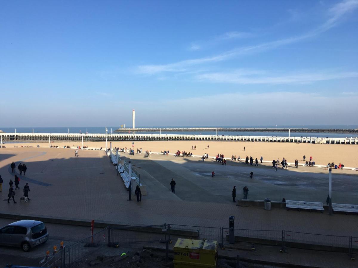 prachtige studio met havenzicht Ostenda Esterno foto