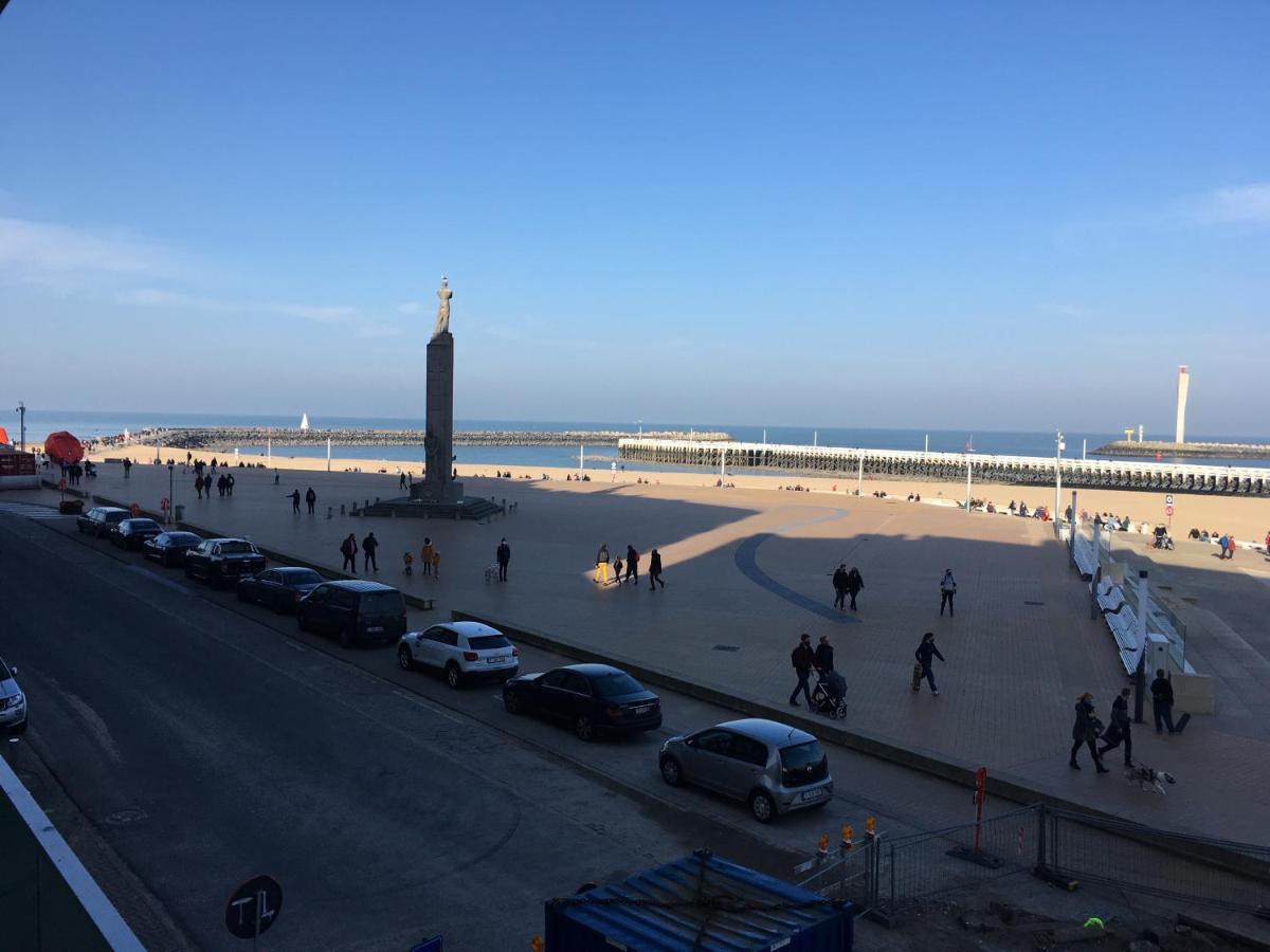 prachtige studio met havenzicht Ostenda Esterno foto