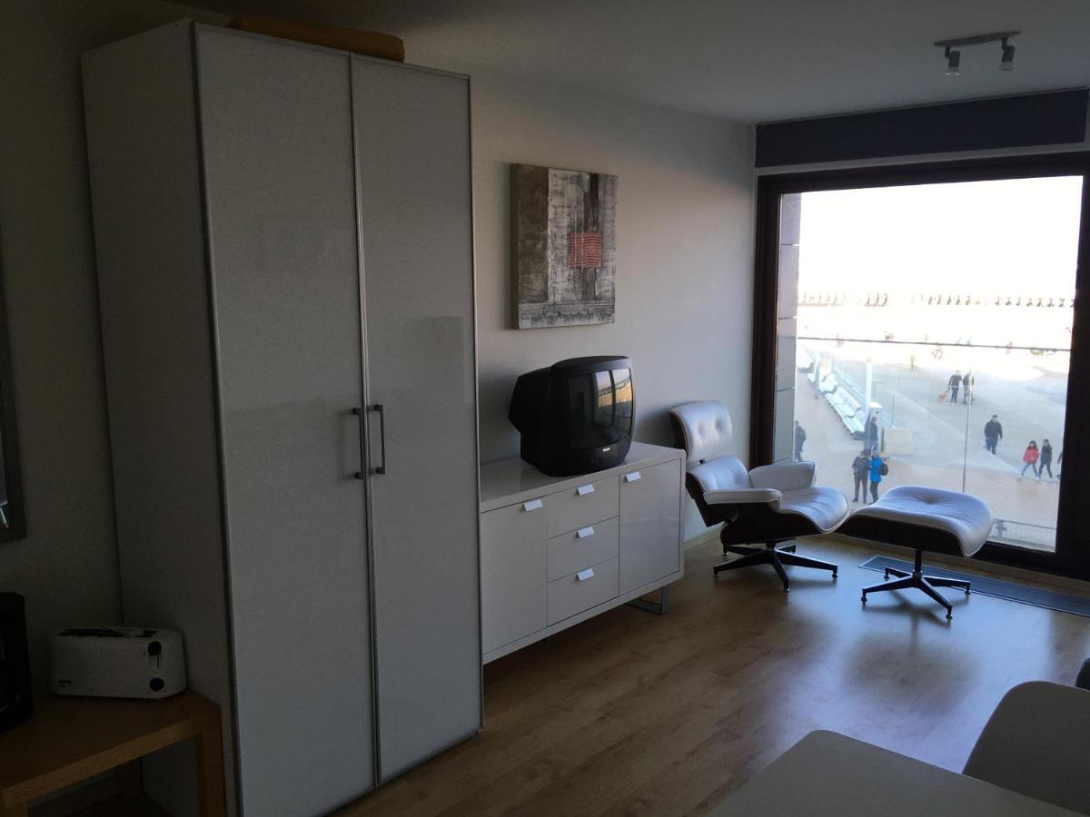 prachtige studio met havenzicht Ostenda Esterno foto